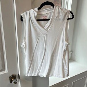 Kinona Women's White Sleeveless golf shirt